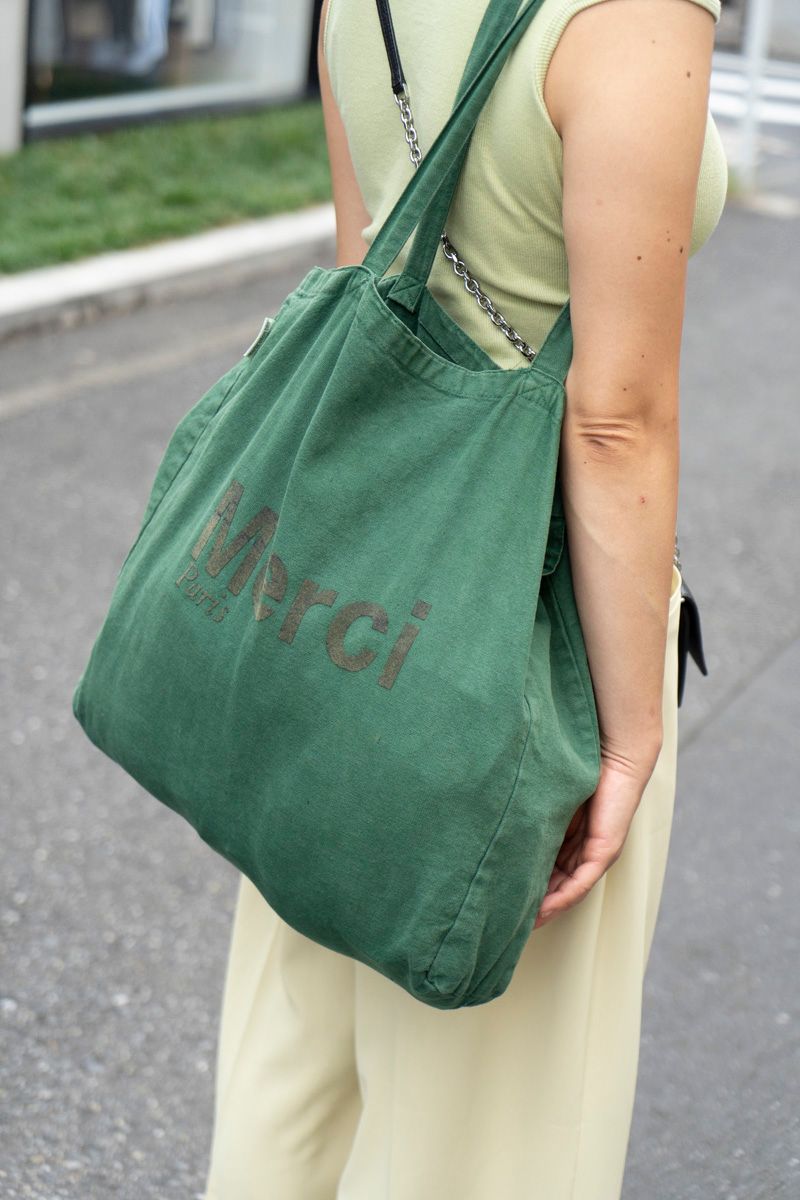 ビームスのカットソーコーディネート | 251002-1427-05 愛子 5枚目の写真