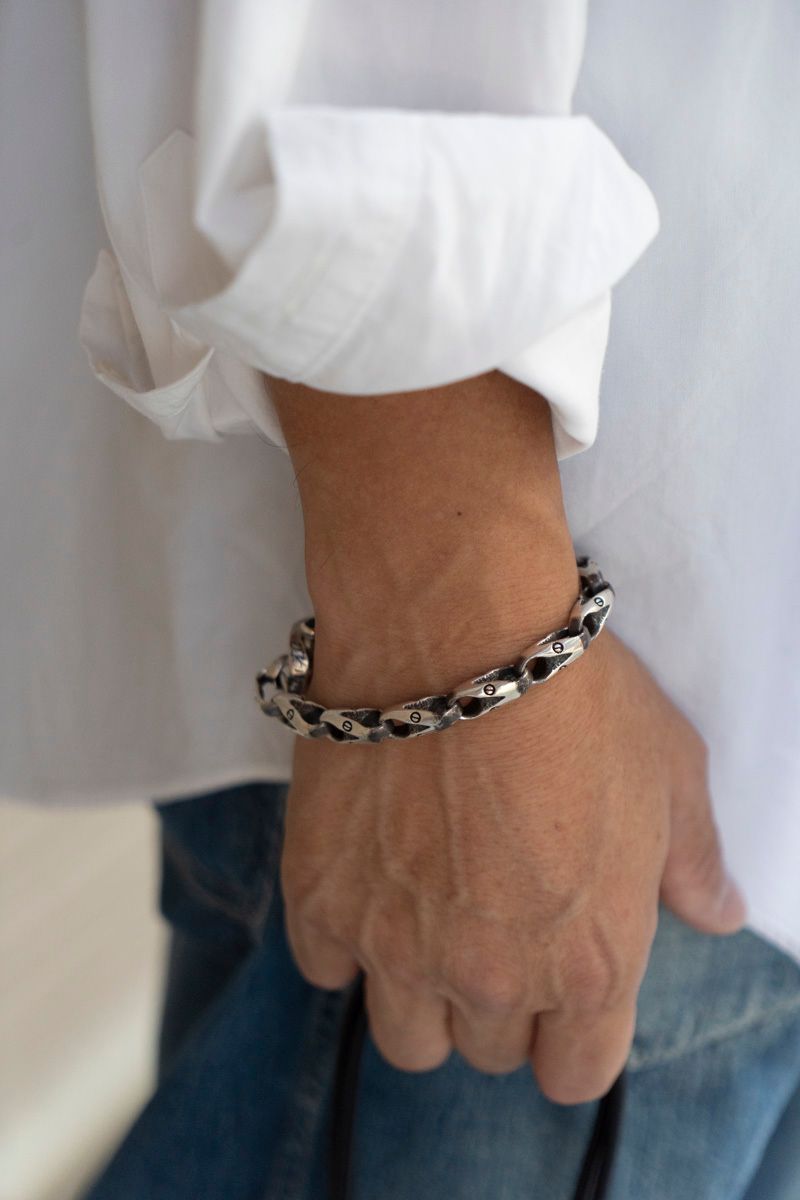 コモリのシャツコーディネート | 251002-1635-17 吉本順介 7枚目の写真