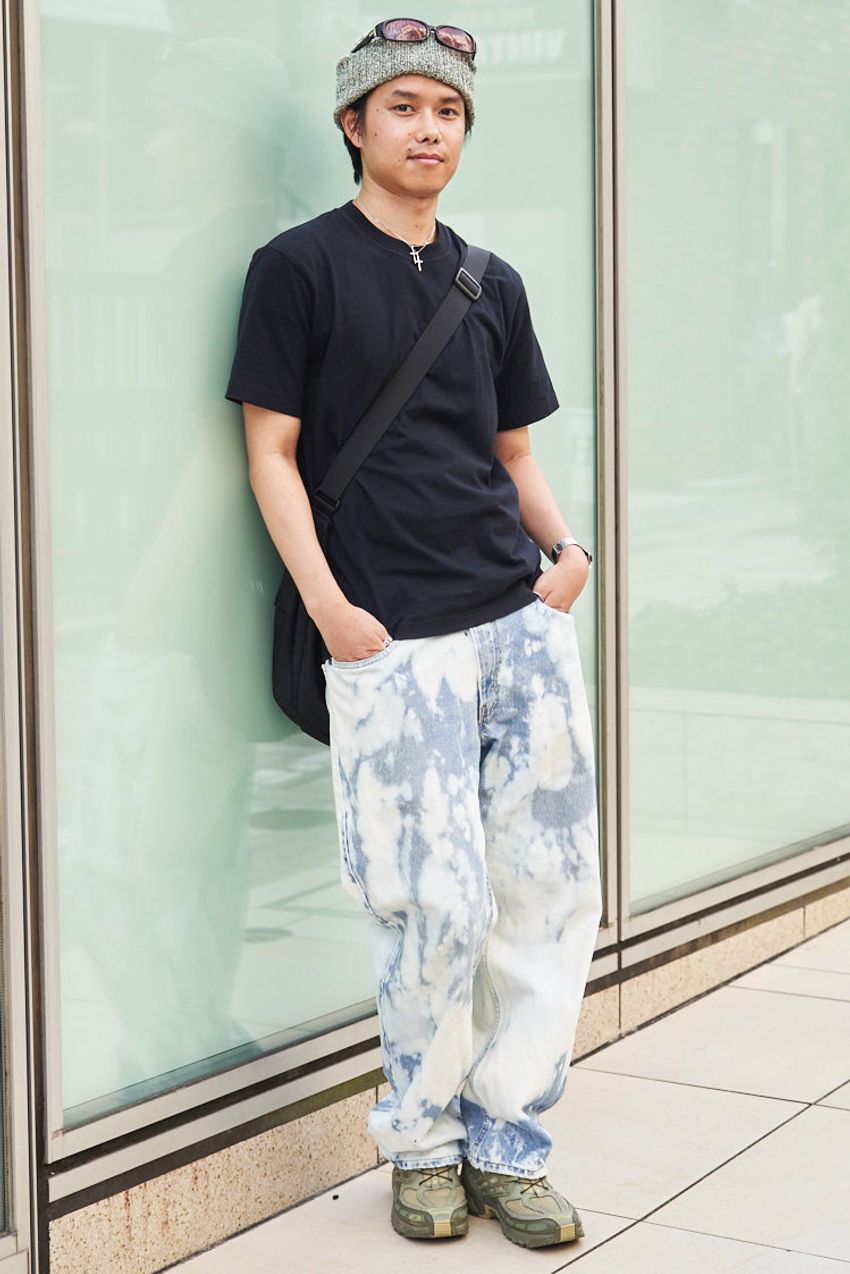 「ヘインズ」のTシャツをシンプルに格好良く着こなした5名。サイズ感やパンツ選びが洒落るコツ - 7枚目の画像