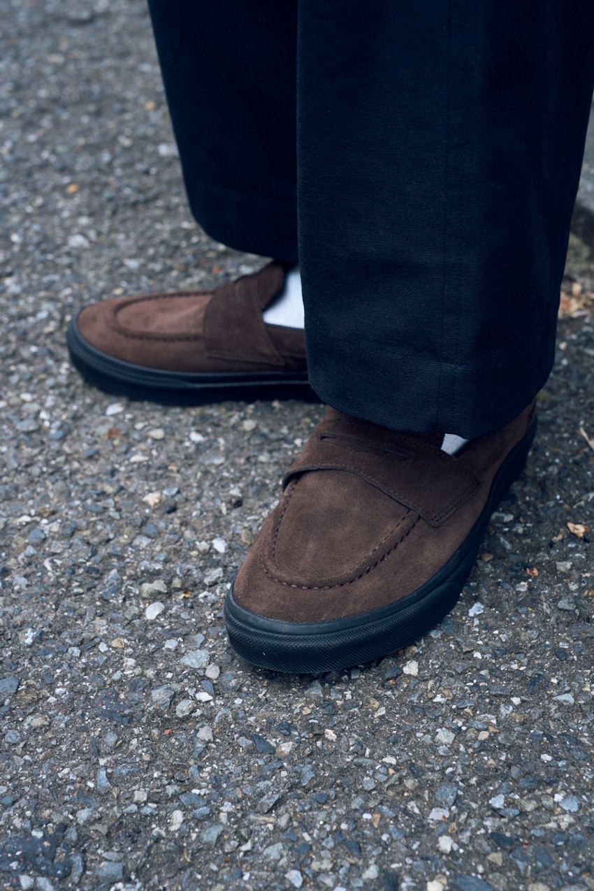 きれいめコーデのハズシに「ヴァンズ」を使った5名のスタイル。シンプルなのにアイコニックなその実力 - 11枚目の画像