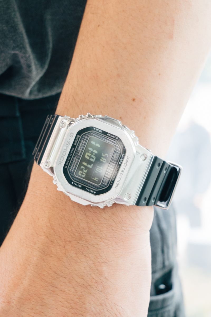 エモーショナリーアンアべイラブルのTシャツコーディネート | 251011-0133-35 本間博樹 7枚目の写真