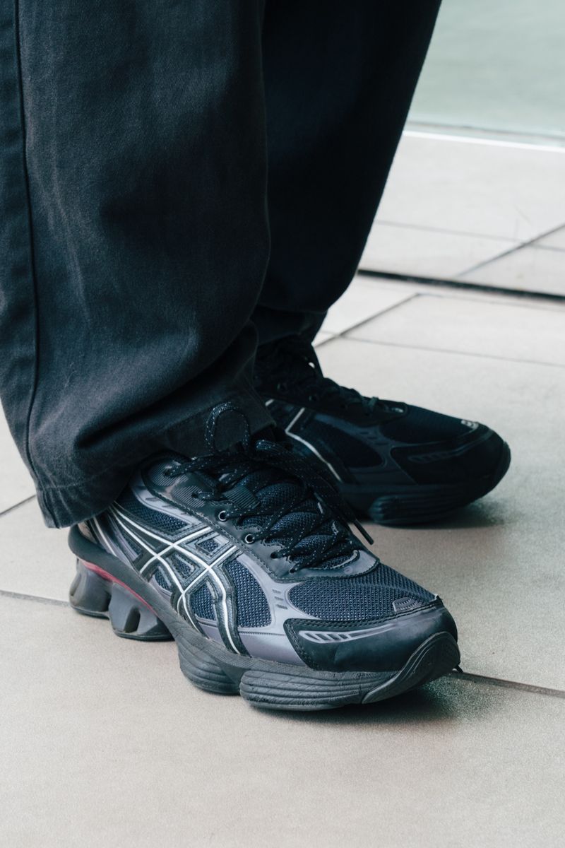 エモーショナリーアンアべイラブルのTシャツコーディネート | 251011-0133-35 本間博樹 8枚目の写真