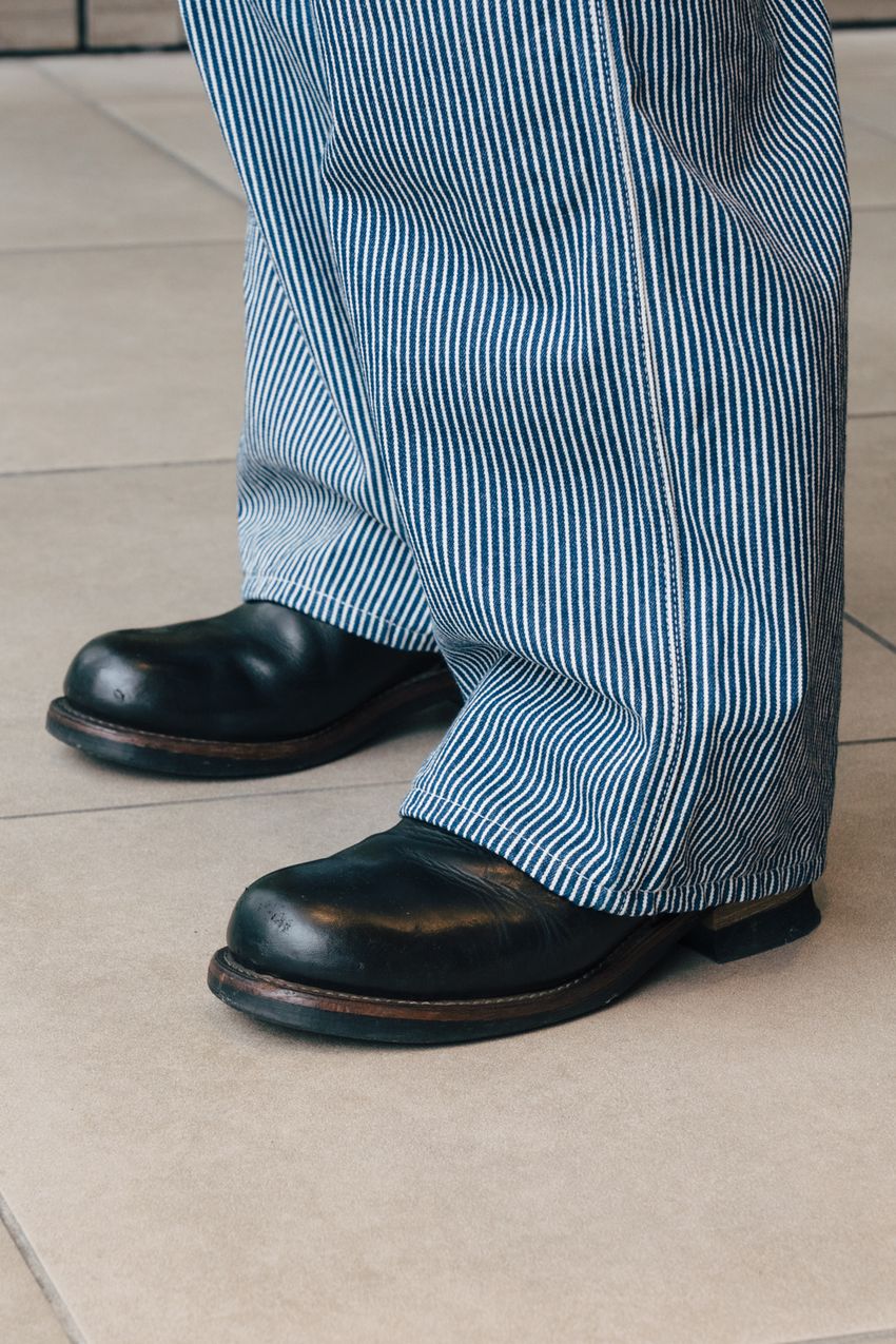 春の街角も「レッドウィング」が席巻！ リアルな着こなしをスナップで解説 - 7枚目の画像