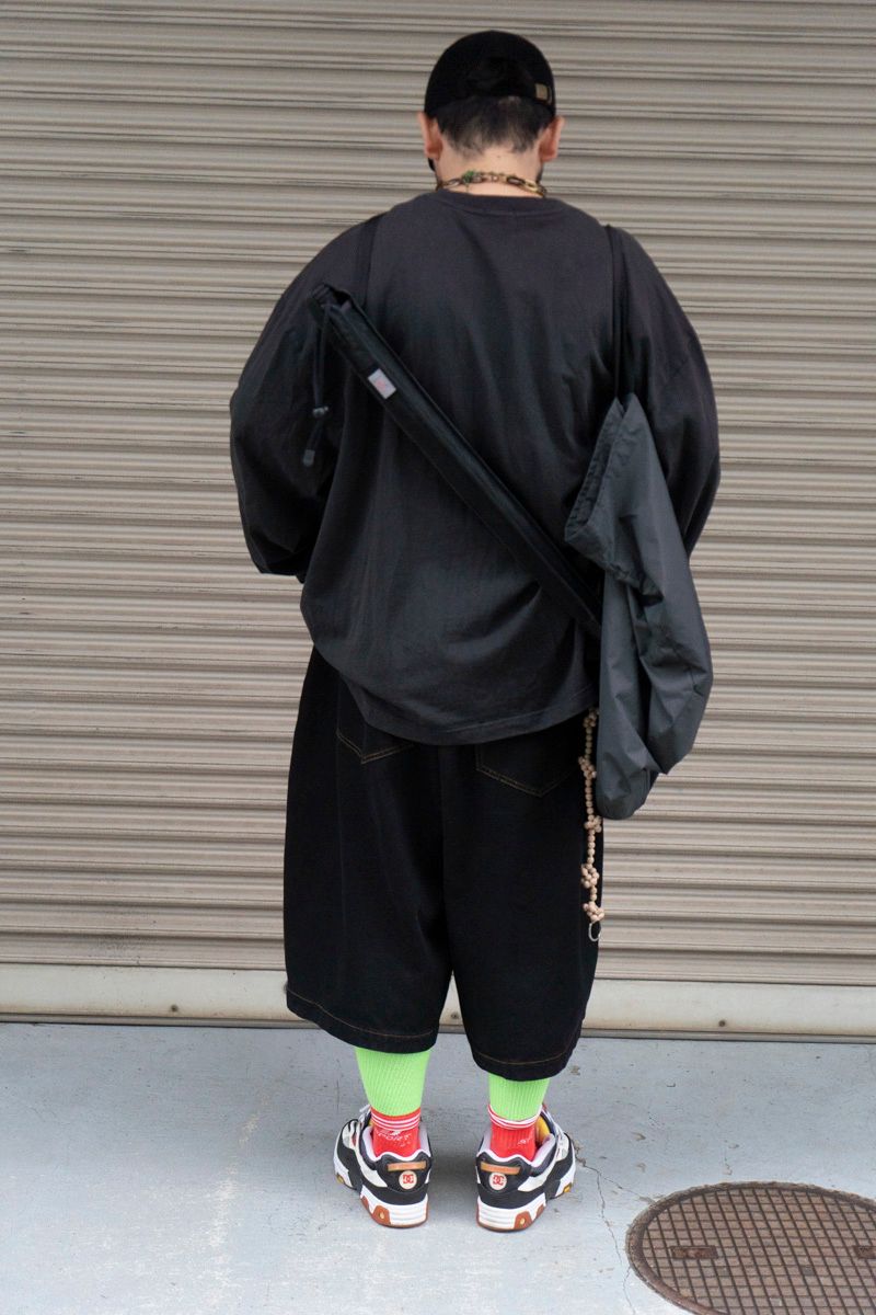 ウィリーチャバリアのTシャツコーディネート | 251011-0255-56 大嶋篤志 3枚目の写真