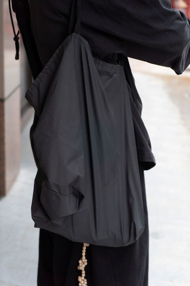 ウィリーチャバリアのTシャツコーディネート | 251011-0255-56 大嶋篤志 7枚目の写真