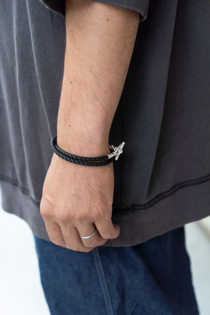 トップスもボトムスも小物も！「H&M」を取り入れた大人カジュアルの最適解5選 - 9枚目の画像