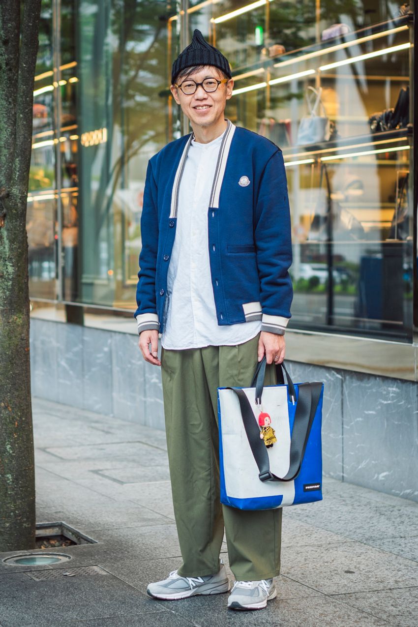 秋はやっぱり“カーディガン”！着脱も便利で品もある羽織モノ、その好サンプルを街角で - 8枚目の画像