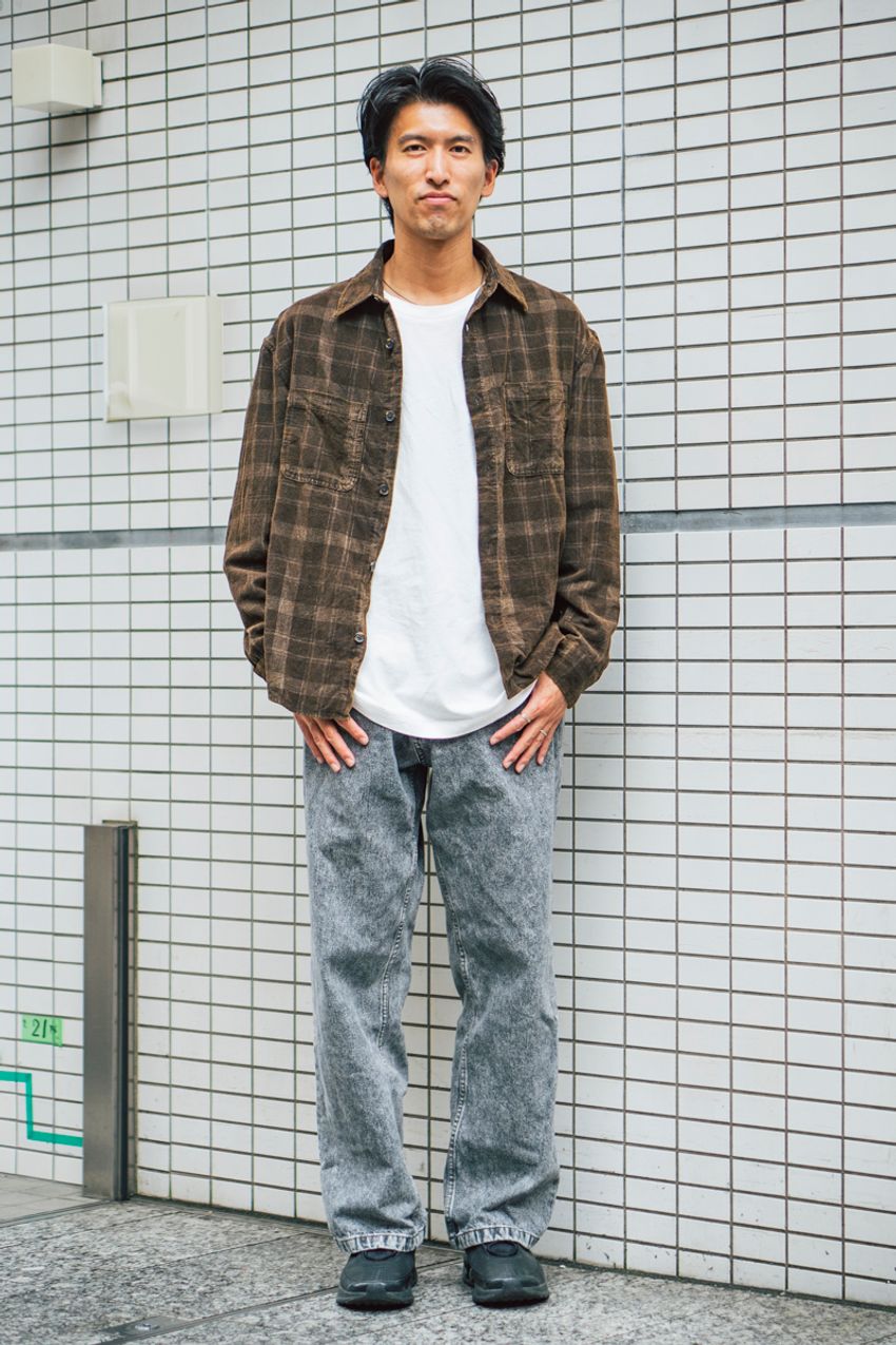 今人気の“黒スニーカー”はどれだ!? 洒落た大人たち5名の愛用ブランド＆モデルを街頭調査！ - 7枚目の画像