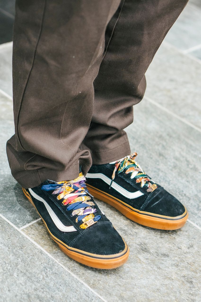 ディッキーズの人気カラー“黒”＆“茶”＆“グレー”の着こなし好例。冬はどんなトップスと相性いい？ - 10枚目の画像