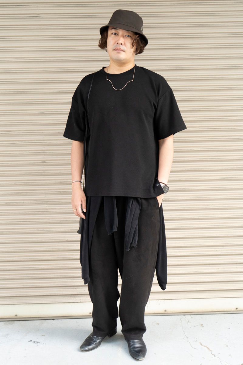 リックオウエンスのカーディガンコーディネート | 251015-0358-18 梅谷憲吾 3枚目の写真