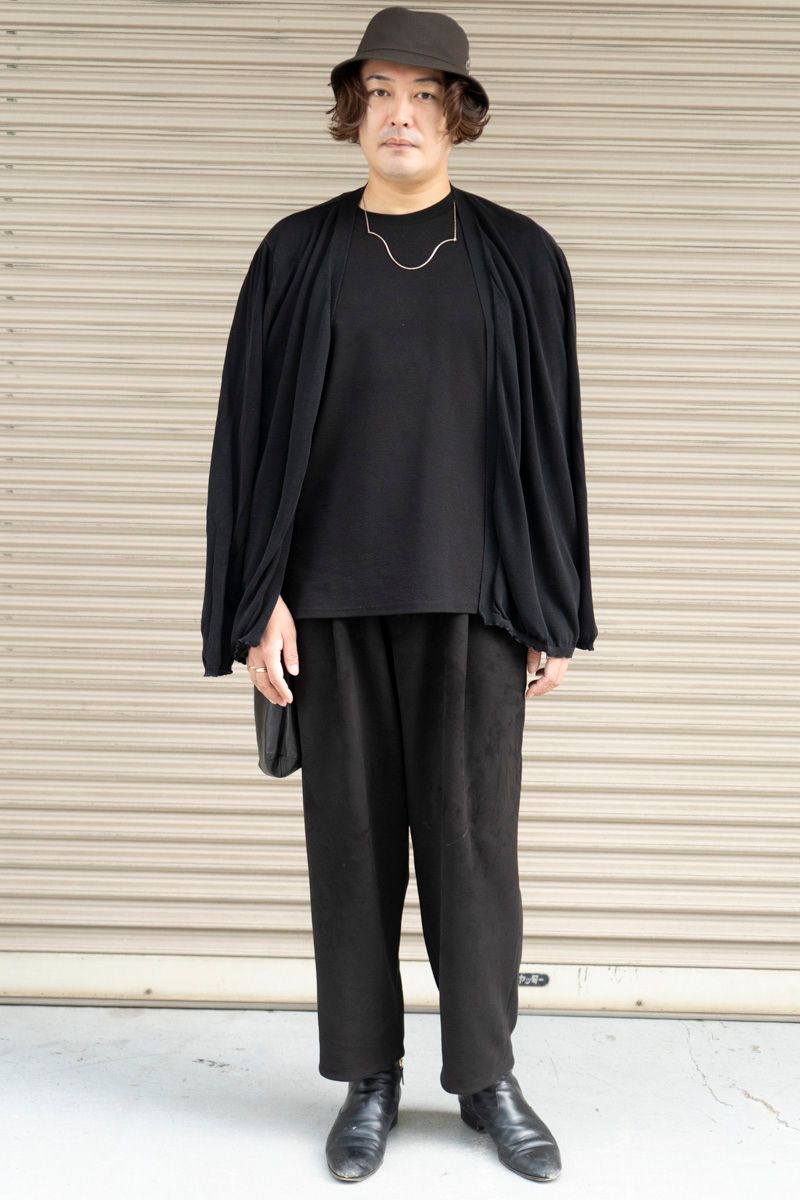 リックオウエンスのカーディガンコーディネート | 251015-0358-18 梅谷憲吾 2枚目の写真