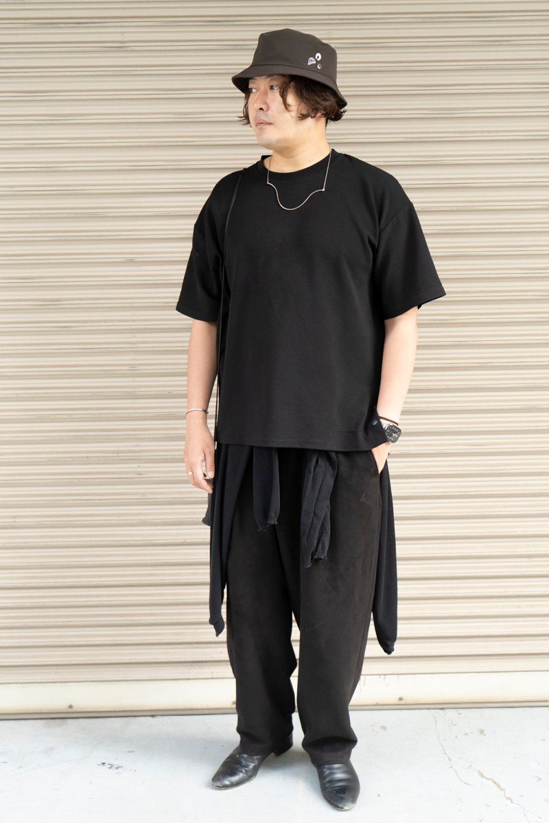 リックオウエンスのカーディガンコーディネート | 251015-0358-18 梅谷憲吾 4枚目の写真