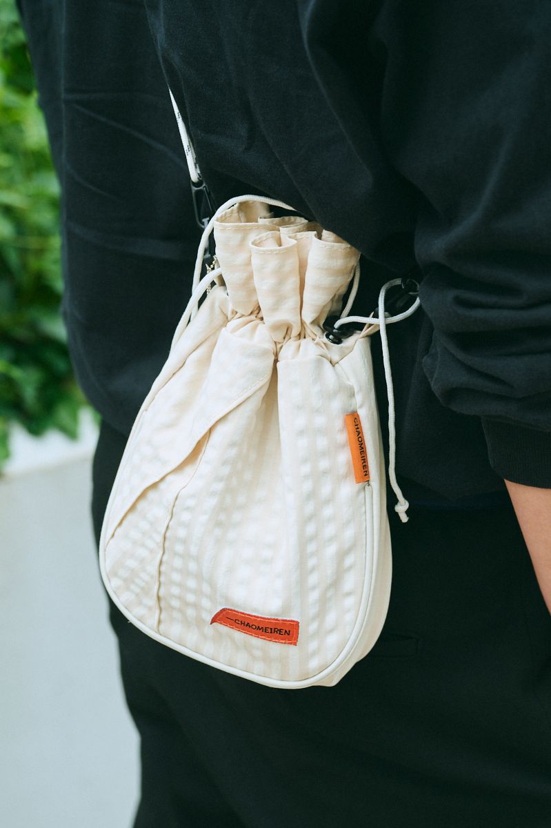 不明のTシャツコーディネート | 251019-1126-05 三戸尚也 6枚目の写真