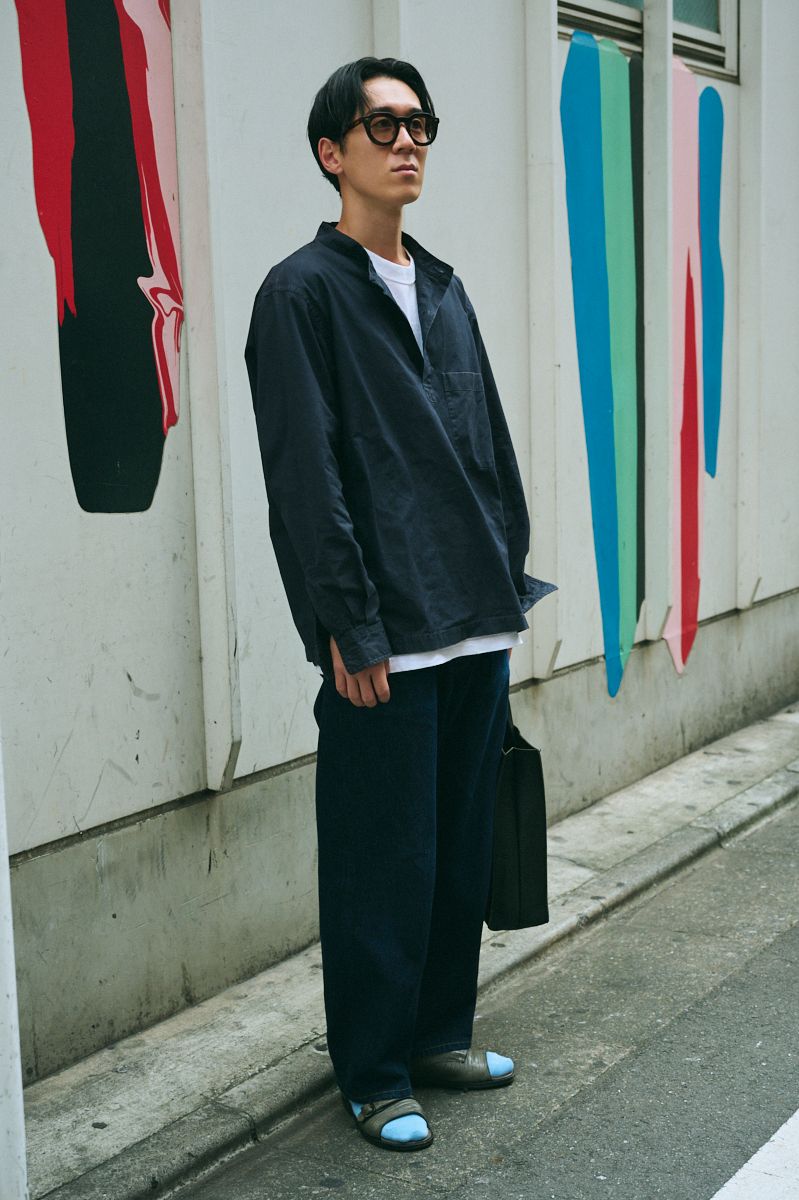 マーガレットハウエルのシャツコーディネート | 251019-1541-59 佐野佑樹 2枚目の写真