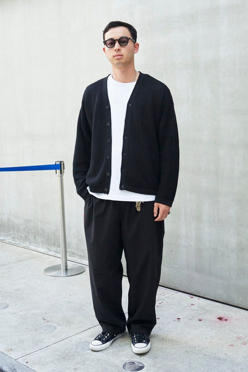 カーディガン バトナー  Tシャツ コンビニエンスウェア×トリップスター  パンツ プロップスストア  シューズ コンバース  眼鏡 ジュリアスタートオプティカル  腕時計 シチズン  ネックレス クロムハーツ  ネックレス2 ステューシー  ブレスレット ティファニー  リング トムウッド