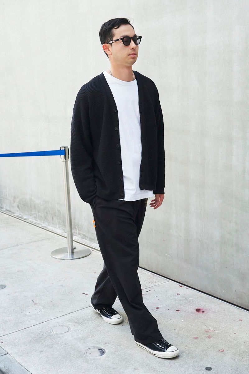 カーディガン バトナー  Tシャツ コンビニエンスウェア×トリップスター  パンツ プロップスストア  シューズ コンバース  眼鏡 ジュリアスタートオプティカル  腕時計 シチズン  ネックレス クロムハーツ  ネックレス2 ステューシー  ブレスレット ティファニー  リング トムウッド