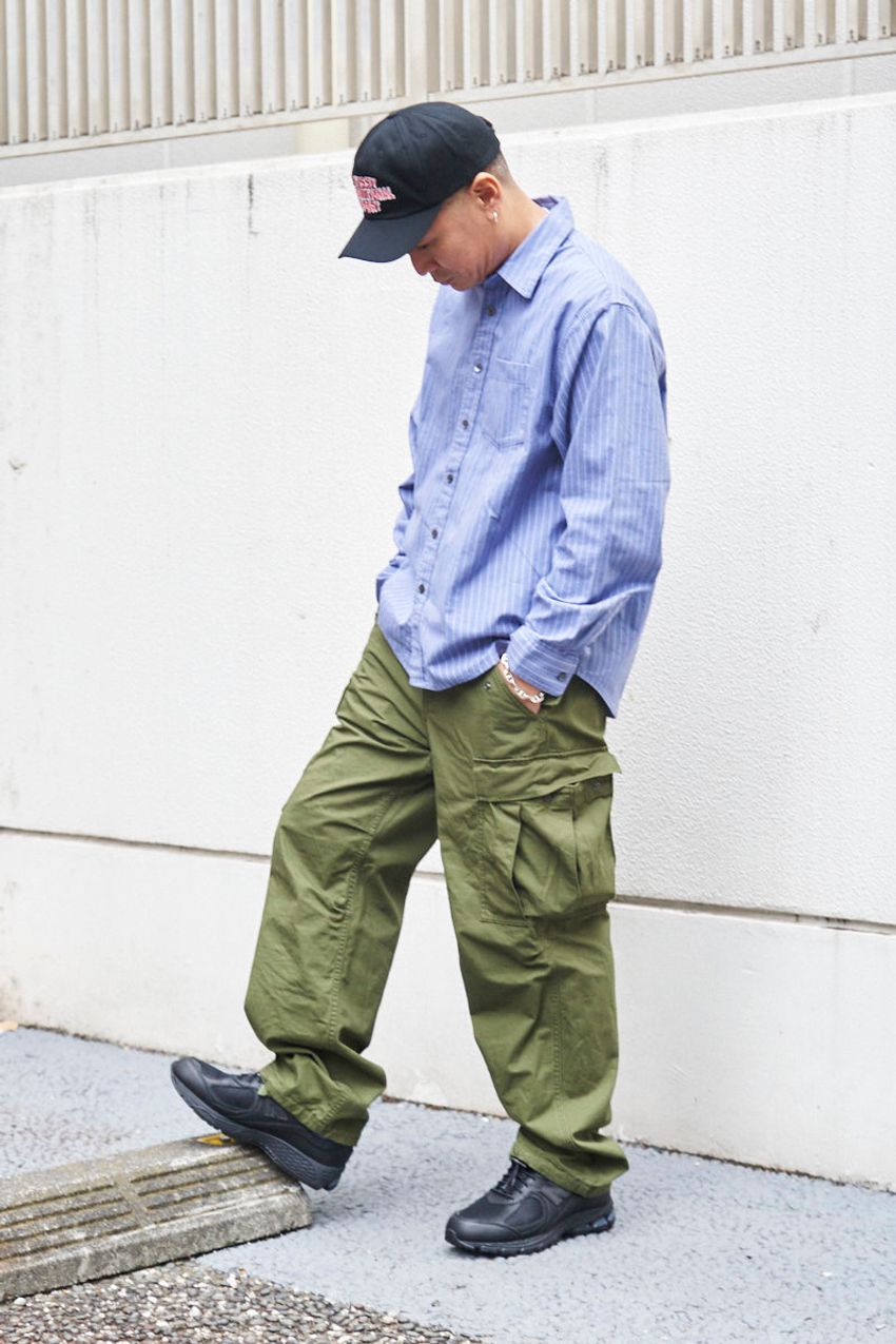 「シャツイチ」シーズン、スタート！どんなアクセで飾るのが正解？ 街の洒落者たちの答えは…… - 2枚目の画像