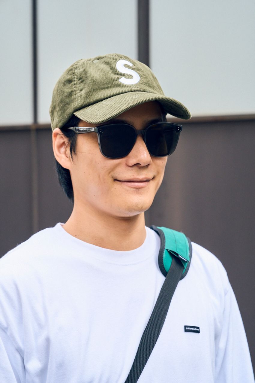 女性編集部員が勝手に厳選♡ 街で見かけた「素敵キャップスタイル」5選！ - 9枚目の画像