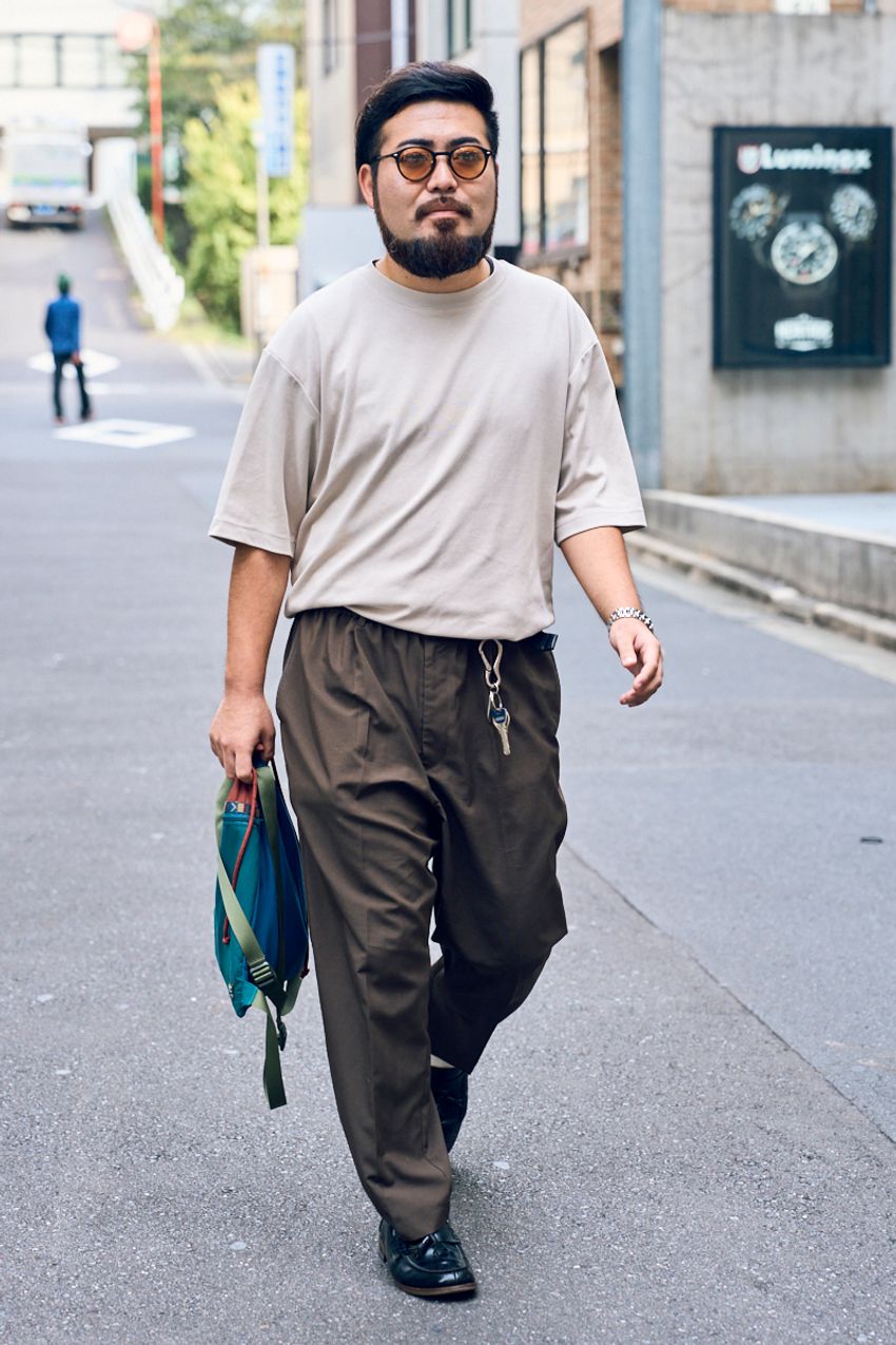 街のみんなの「ユニクロTシャツ」活用法をコーデとともに紹介！アートT、無地T、ロンT…… - 10枚目の画像