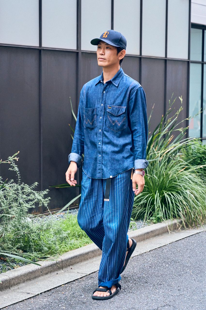 マンネリしない春のシャツコーデ5選！街の洒落者の着こなしを例に解説 - 8枚目の画像