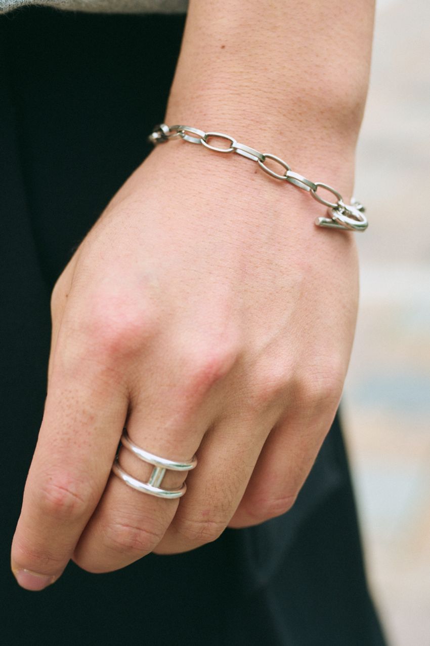 ユニクロ：シー、フリークス×レッドキャップetc.秋の“長袖姿”が格好良い大人コーデ5選！ - 4枚目の画像