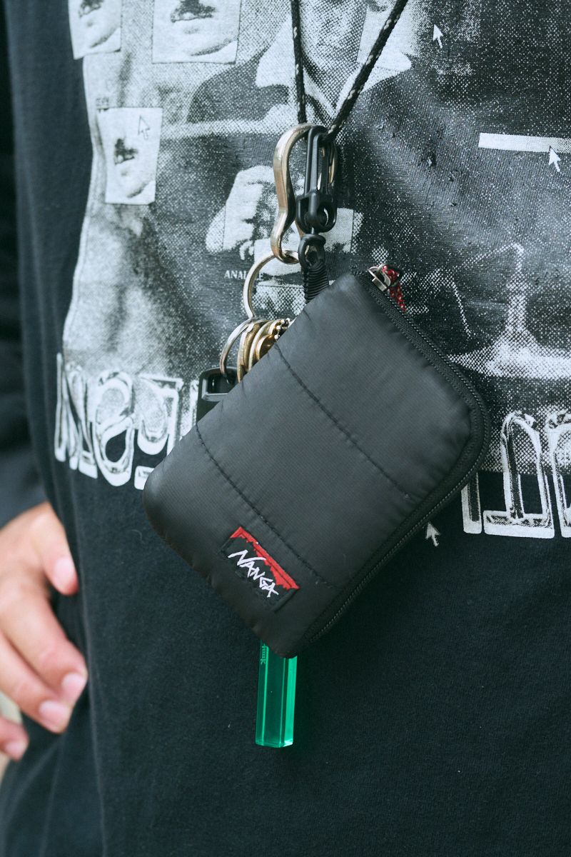 不明のTシャツコーディネート | 251020-1056-01 オガワ 6枚目の写真