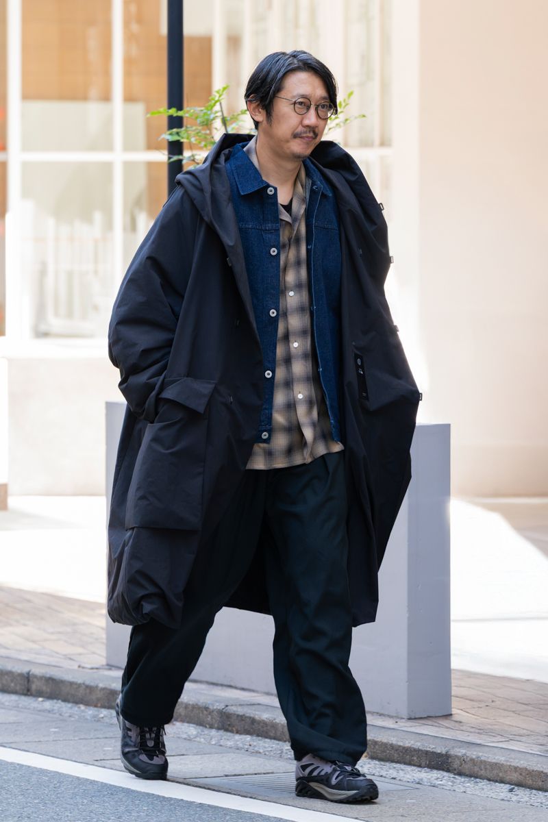 テアトラのコートコーディネート | 251020-2108-58 今井 丈