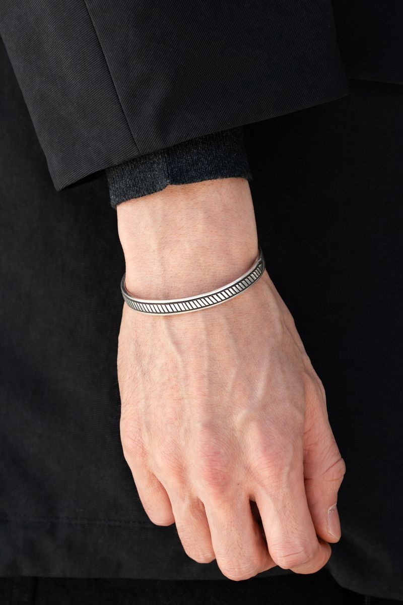 テアトラのコートコーディネート | 251020-2111-40 松野大輔 7枚目の写真