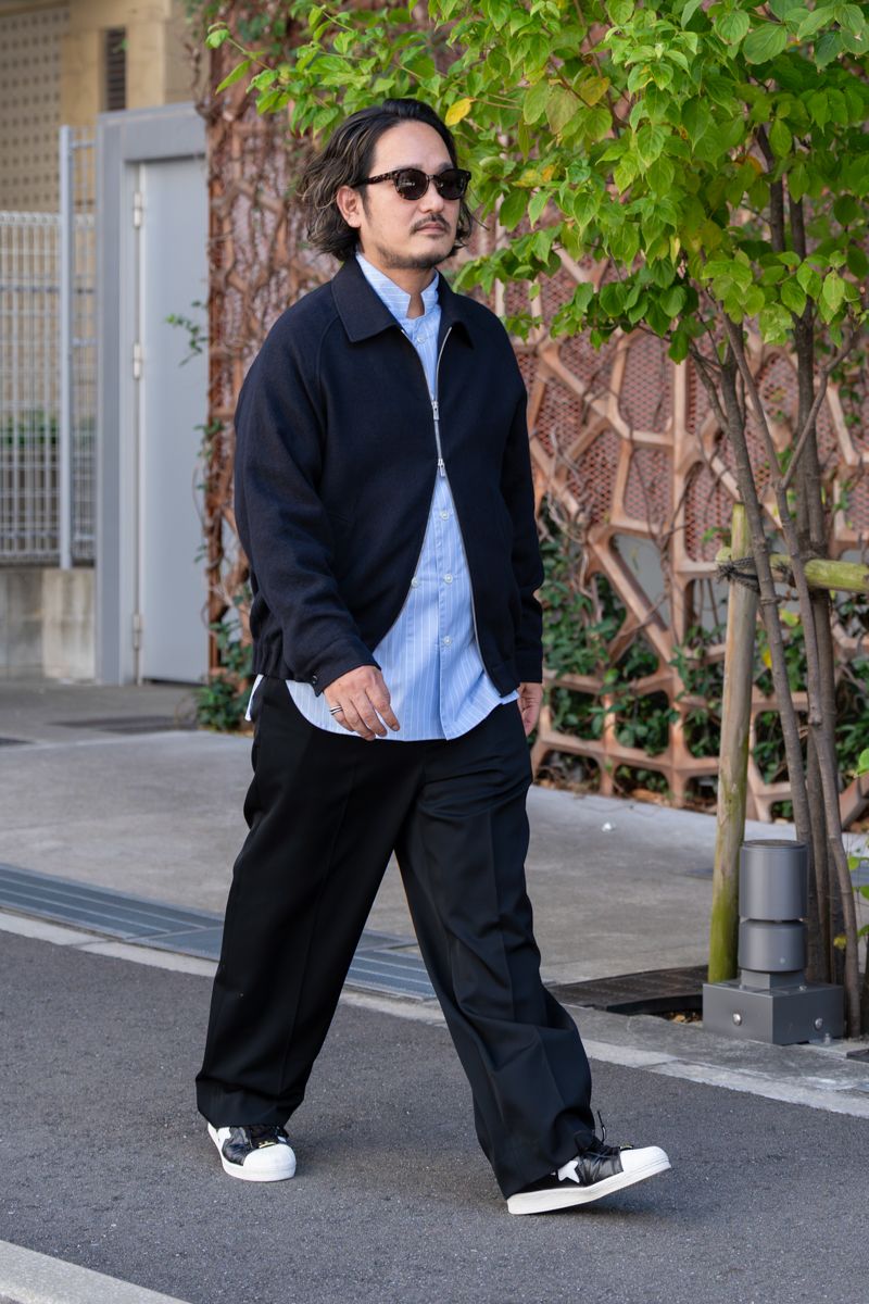ジャケット マンド  シャツ エンソウ  パンツ ビソウン  シューズ アベイシングエイプ×アディダスオリジナルス  眼鏡 ウェイティングフォーザサン  リング エスエーアール  リング2 ホーセンブース