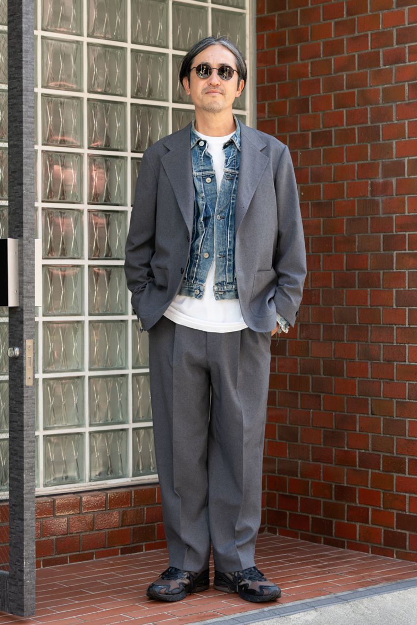 インナーにもアウターにも！「デニムジャケット」の最新スタイル5選を街角スナップで - 15枚目の画像