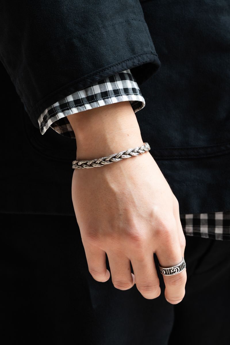 ポータークラシックのジャケットコーディネート | 251021-1014-33 カンウジン 8枚目の写真