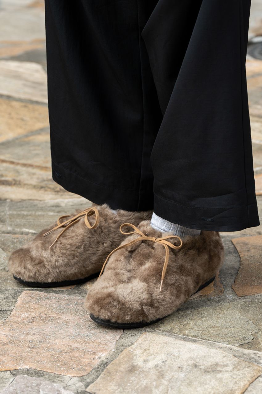 ブラックよりブラウン系が今っぽい？“レザーアウター”のリアルトレンドを街角調査！ - 2枚目の画像