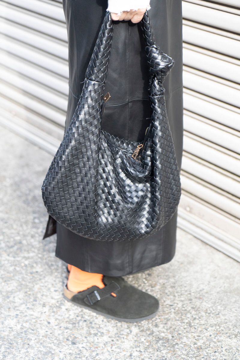 クロのスウェットコーディネート | 251027-0924-30 奈央 5枚目の写真