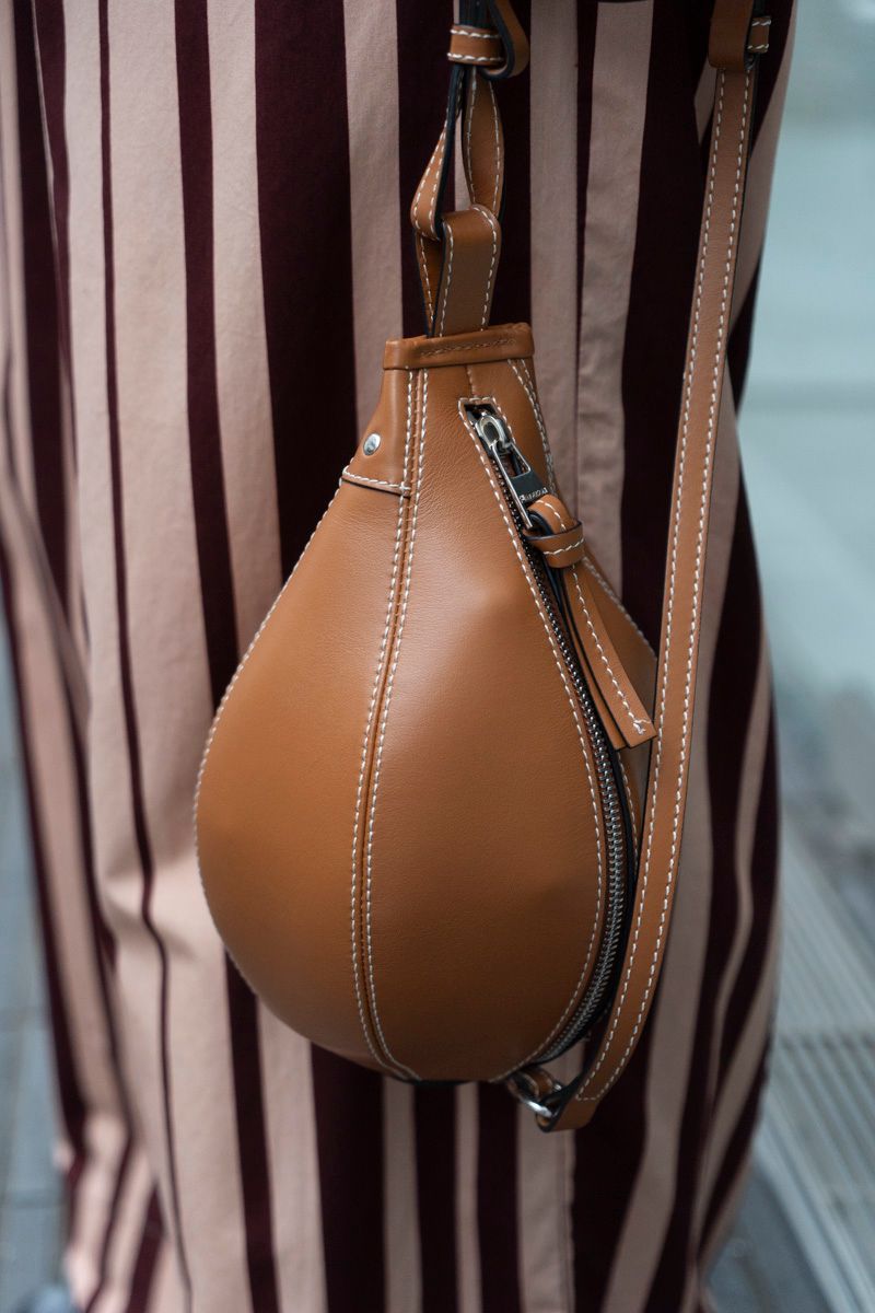 イレーヴ×ブリエンヌのシャツコーディネート | 251027-0939-43 吉崎友規 9枚目の写真