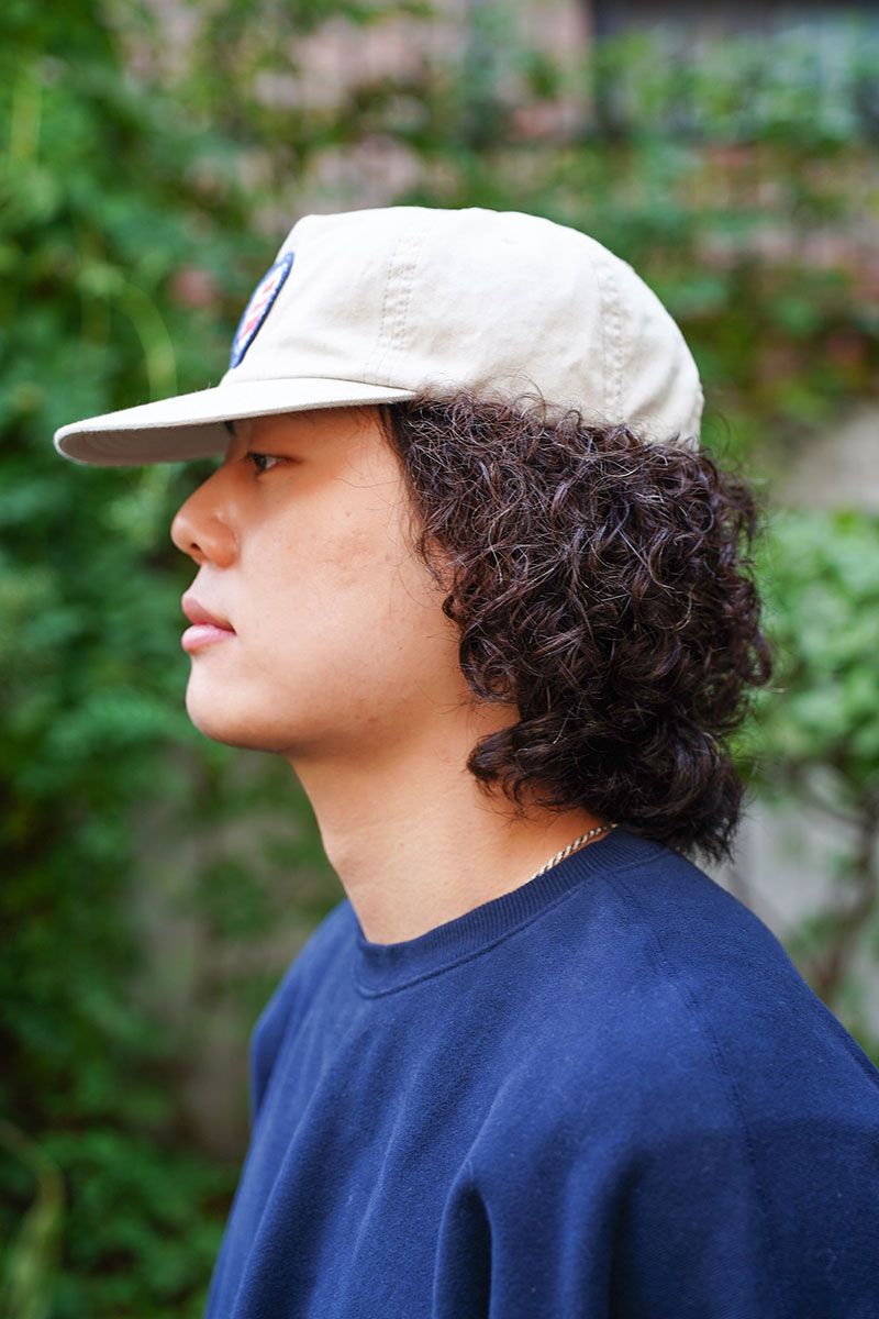 カーキスのスウェットコーディネート | 251028-2152-16 ゴ・ヨンウ 3枚目の写真