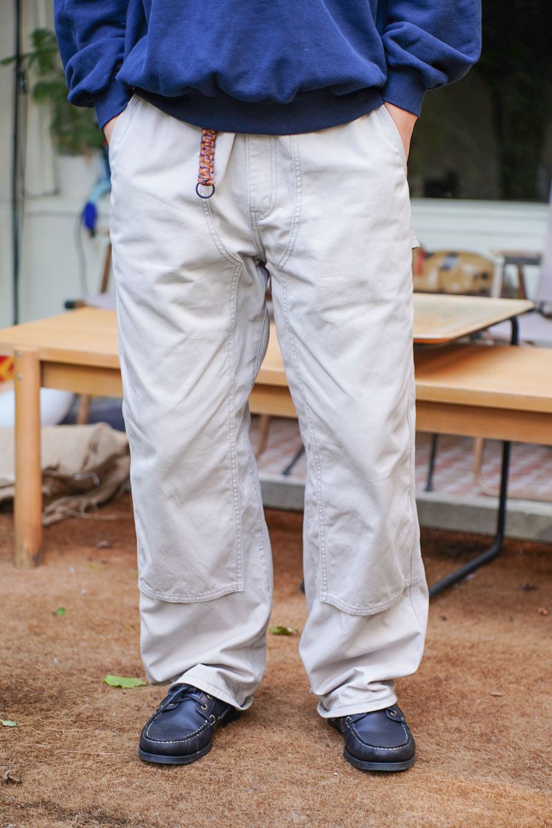 カーキスのスウェットコーディネート | 251028-2152-16 ゴ・ヨンウ 8枚目の写真