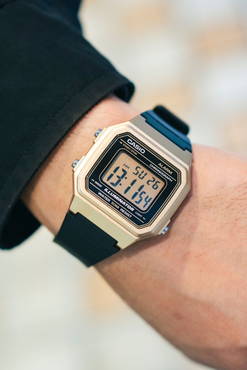 大人のニューバランス活用法。グレーと双璧をなす人気カラー“ブラック派”5名をパパラッチ！ - 7枚目の画像