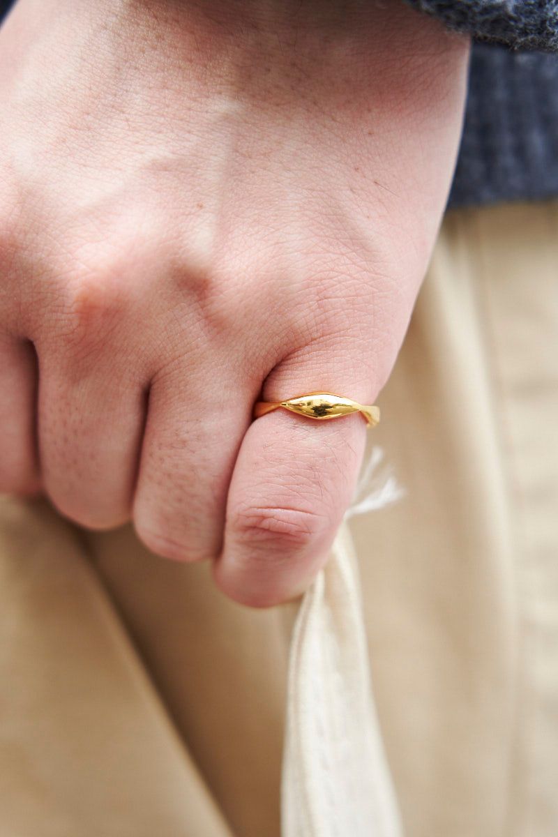 ユニクロのカーディガンコーディネート | 251116-1127-41 池尾美流 7枚目の写真