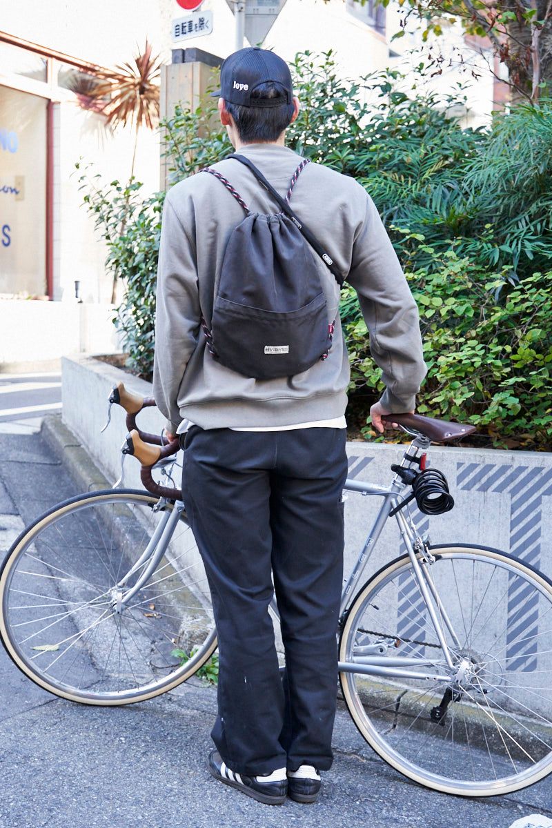 パレススケートボードのスウェットコーディネート | 251116-1453-52 てつや 3枚目の写真