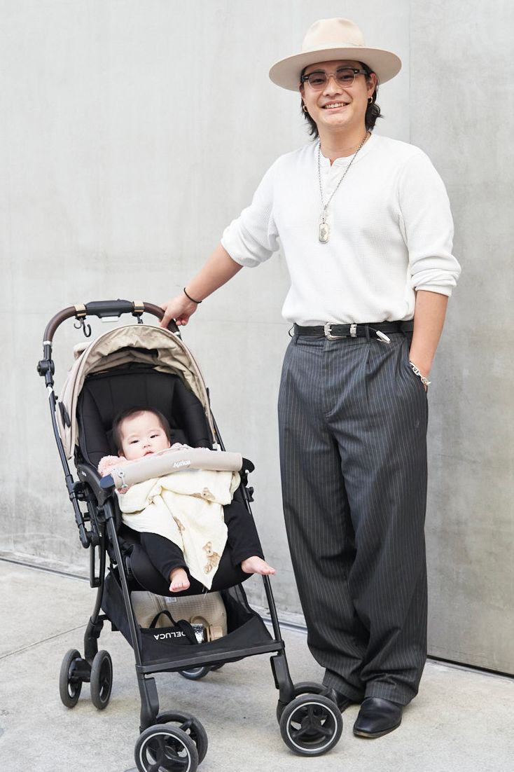 Tシャツ ユニクロ  パンツ ステューシー  シューズ バーウィック  帽子 ザエイチダブリュードッグアンドコー  眼鏡 ジュリアスタートオプティカル  ネックレス ティファニー  ブレスレット エルメス  ベルト トリーレザー