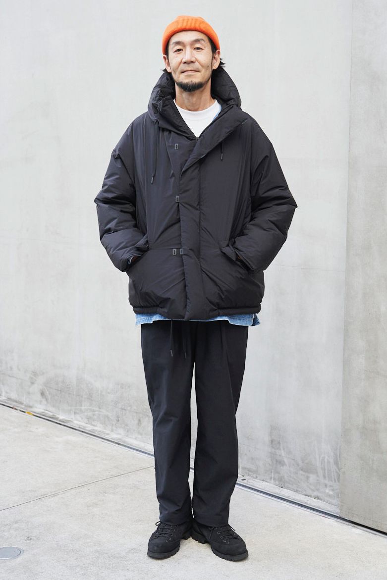 ダウンジャケット＝テアトラ