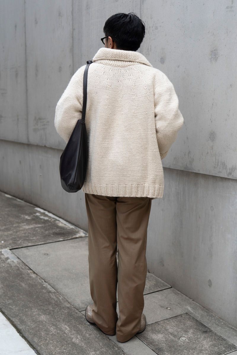 マーティーアンドサンズのカーディガンコーディネート | 251117-1112-39 谷 司郎 4枚目の写真