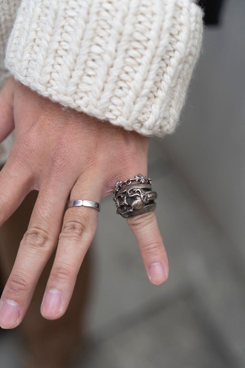 マーティーアンドサンズのカーディガンコーディネート | 251117-1112-39 谷 司郎 9枚目の写真