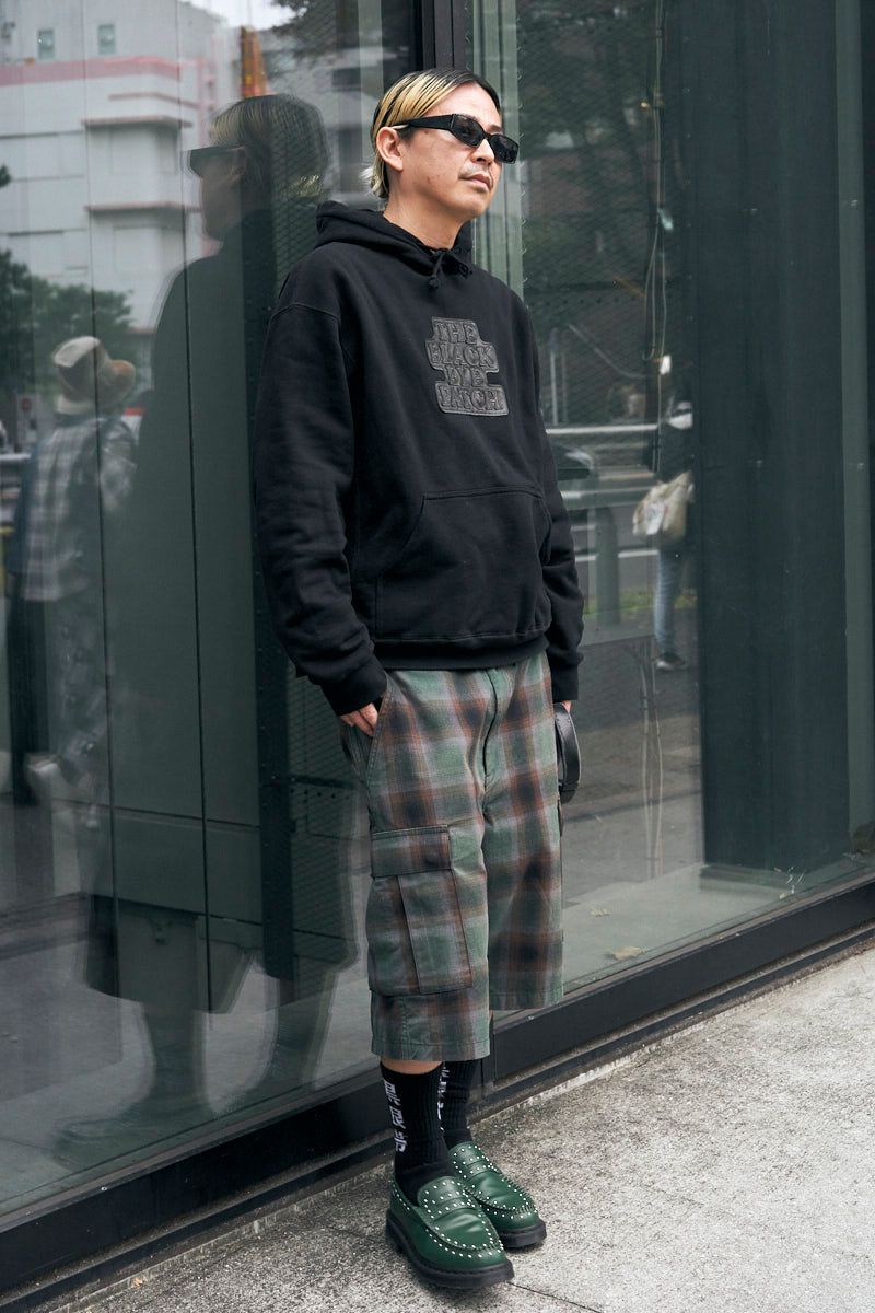 ブラックアイパッチのパーカコーディネート | 251123-0935-17 TAKE 2枚目の写真