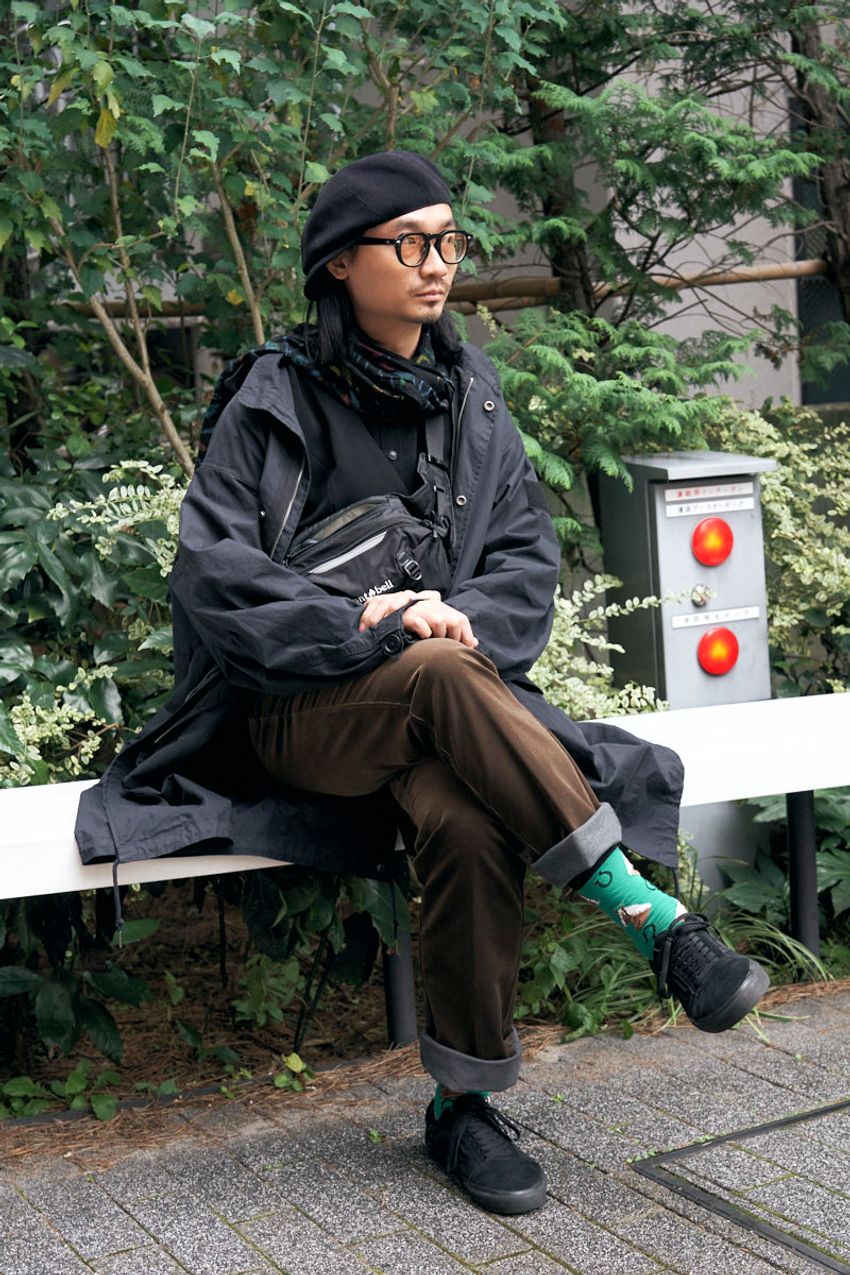 「みんな、ロングコートの下に何着てる？」洒落た大人たちのコーデ好例をスナップで - 7枚目の画像