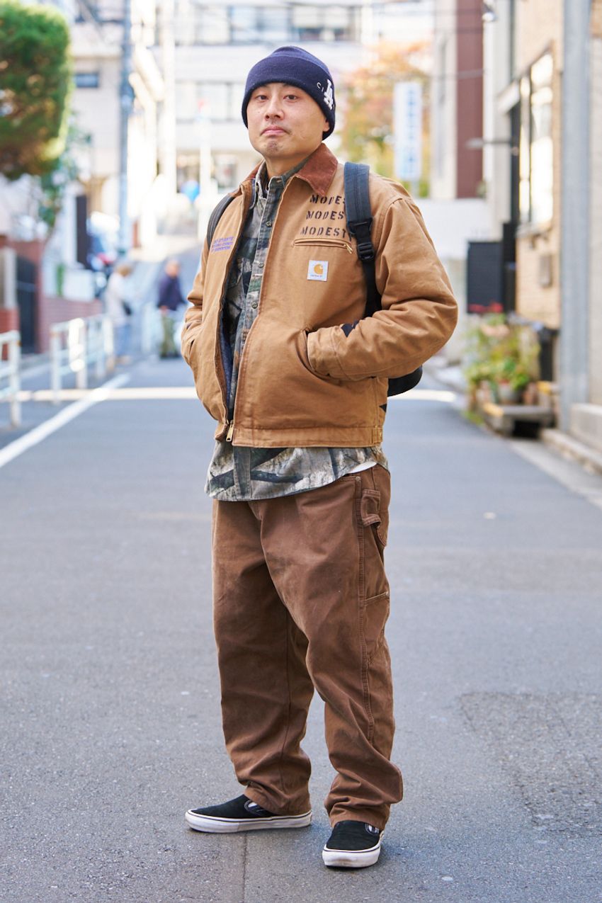 ディッキーズの人気カラー“黒”＆“茶”＆“グレー”の着こなし好例。冬はどんなトップスと相性いい？ - 6枚目の画像