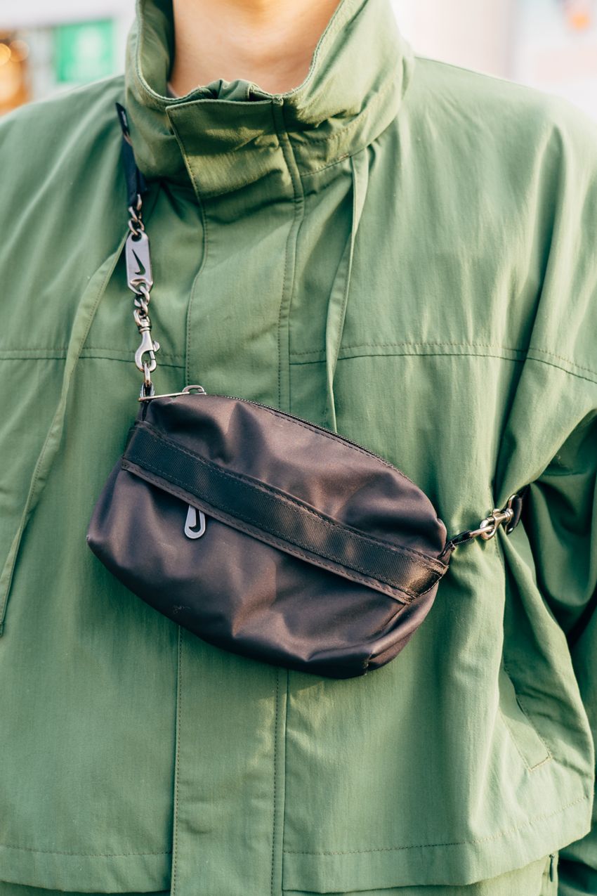 冬の最適解“ミニバッグ”。洒落者たちはどのブランドを愛用中？街で聞いたみた！ - 11枚目の画像