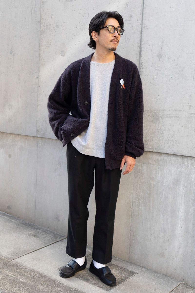 カーディガン 古着  スウェット 古着  パンツ 古着  シューズ マリアンヌ  眼鏡 ユニクロ  ピアス エテ  ピアス2 ティファニー  リング ノーブランド