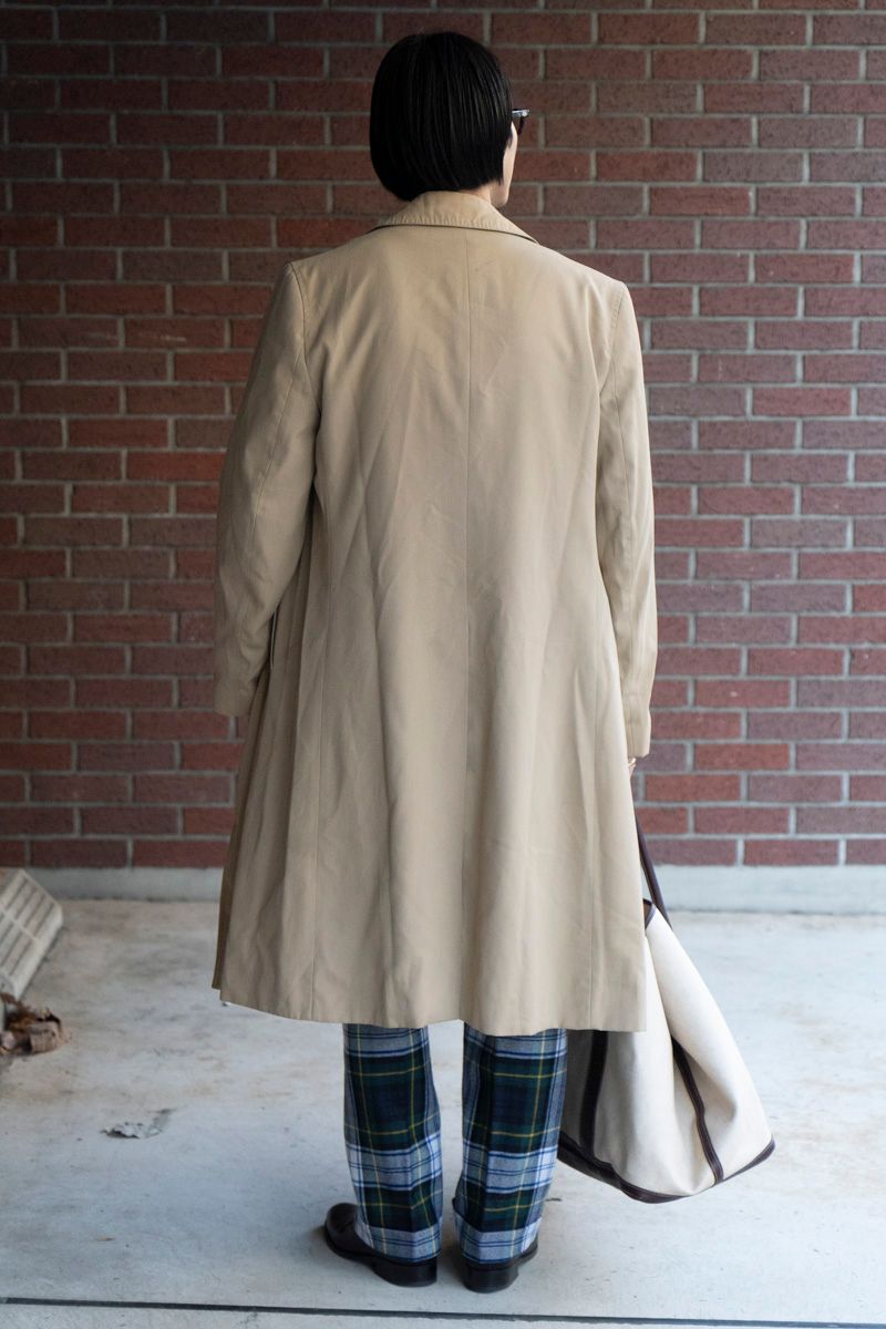 バーバリーのコートコーディネート | 251124-1414-55 佐々木 享 2枚目の写真