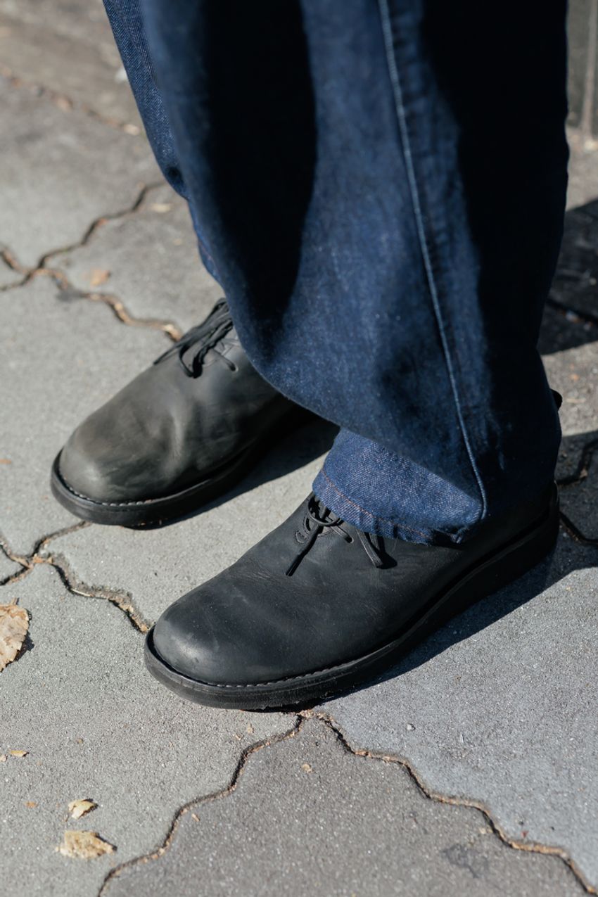 「ユニクロデニムの最適解」を街角スナップで検証！年齢・性別問わず人気の理由 - 4枚目の画像